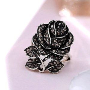 925/18 Gold Black Sapphire Rose Ring S7